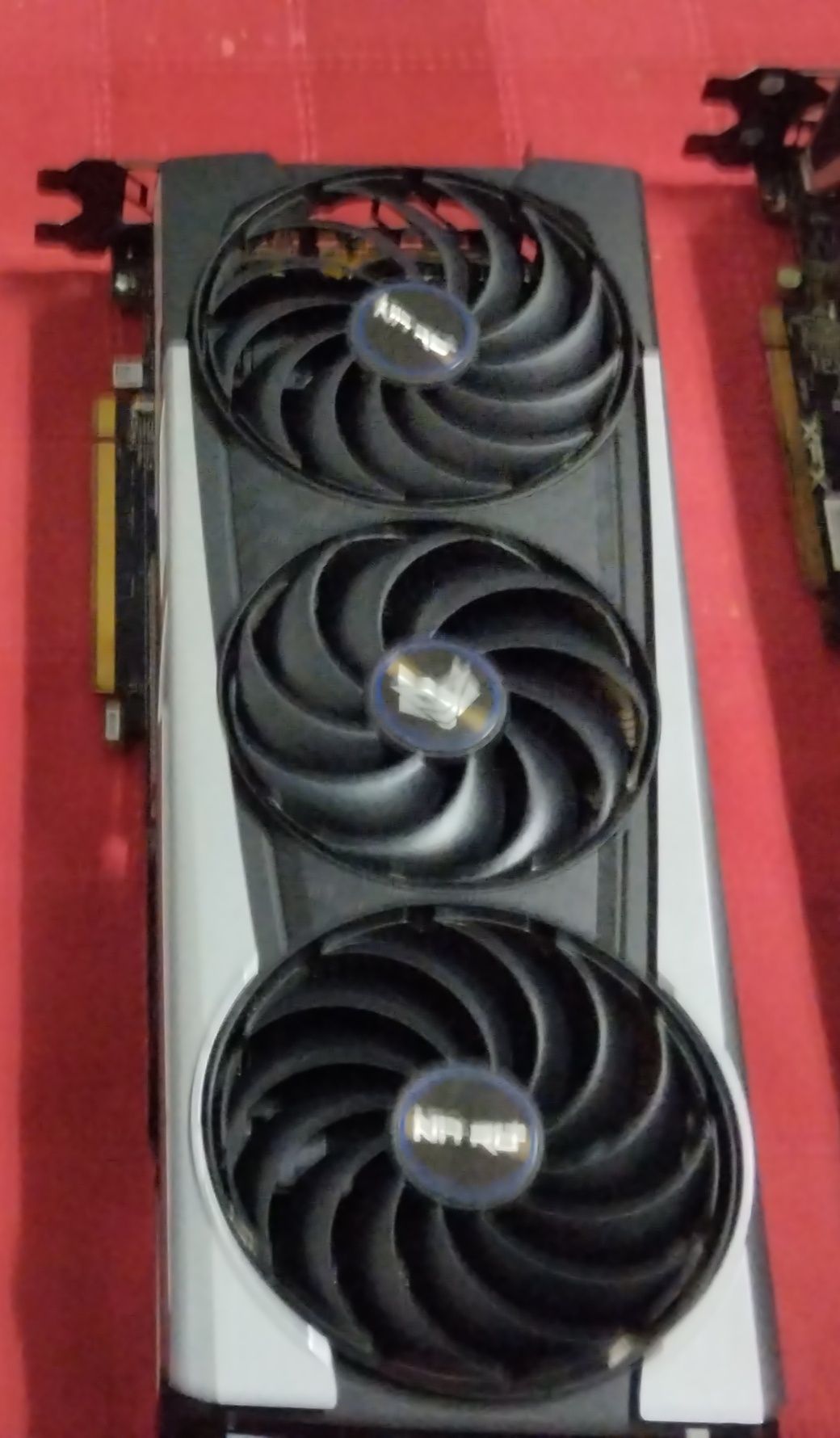 Placa gráfica sapphire nitro+ rx6700xt OC 12gb