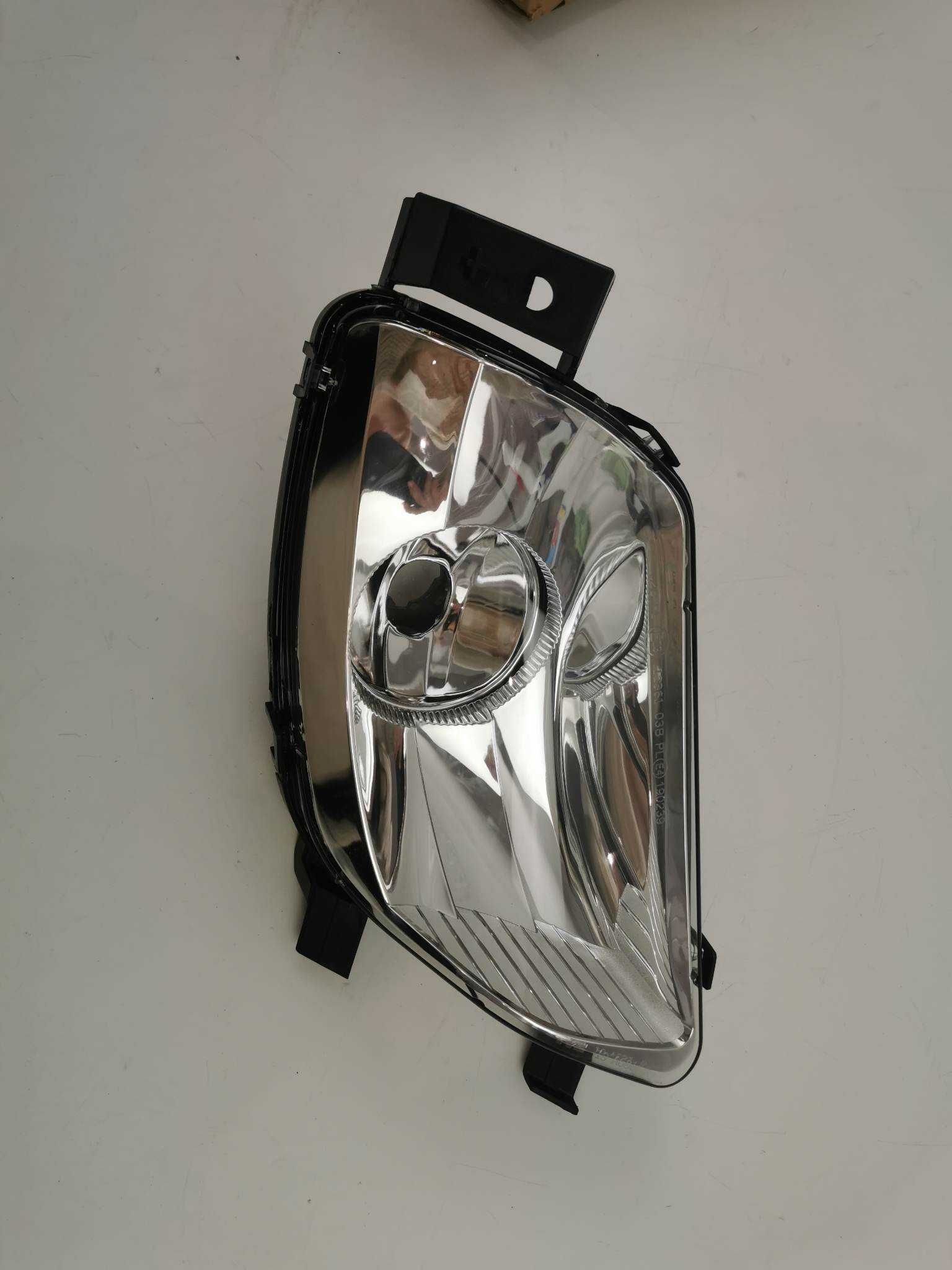 Halogen przeciwmgielny prawy Peugeot 308 SW I CC NOWY