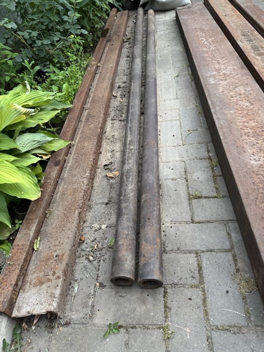 Швелер сталевий 10-24