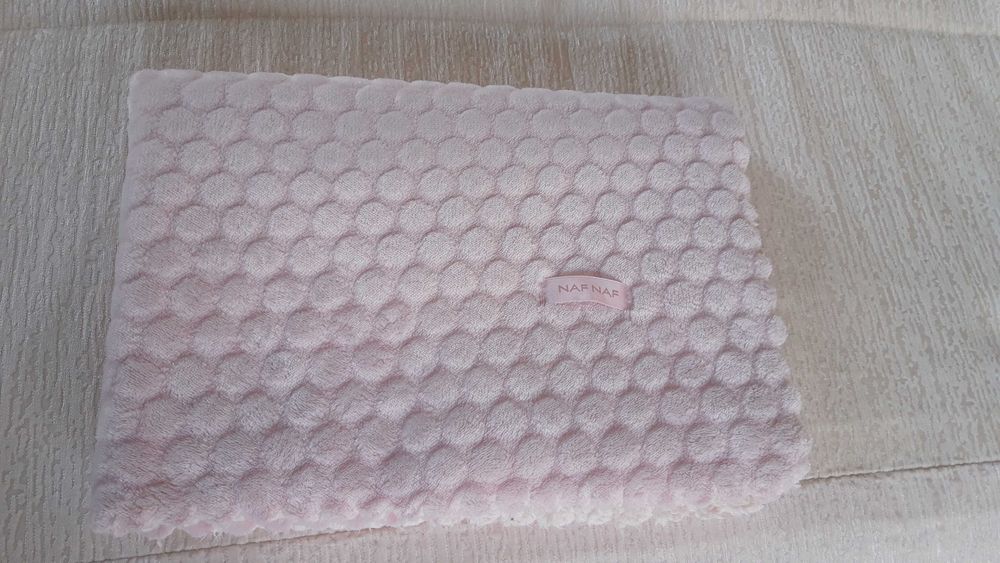 Mantas Bebé Rosa / Branco - Zara Home NAF NAF Girandola C&A