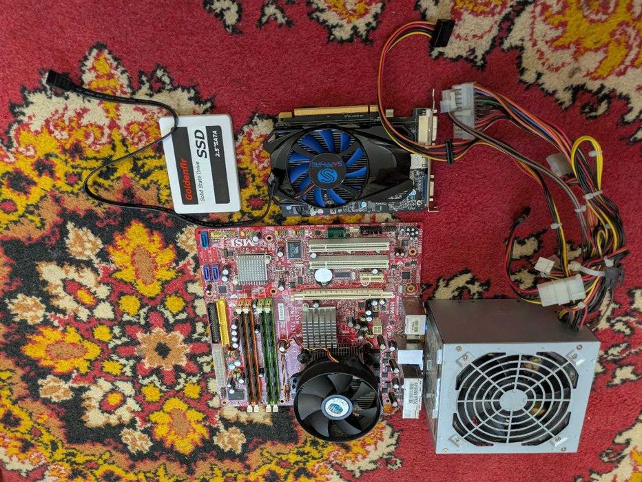 Комплектуючі MS 7357, Xeon 5450 - 4 Ядра, ddr2 8gb, R7 250, Asus 450W