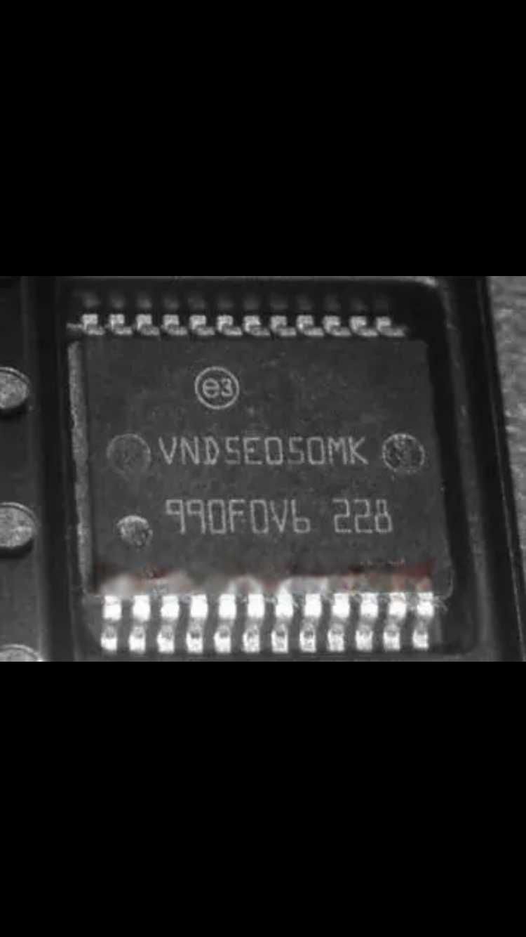 Мікросхема VND5E050AK STMicroelectronics