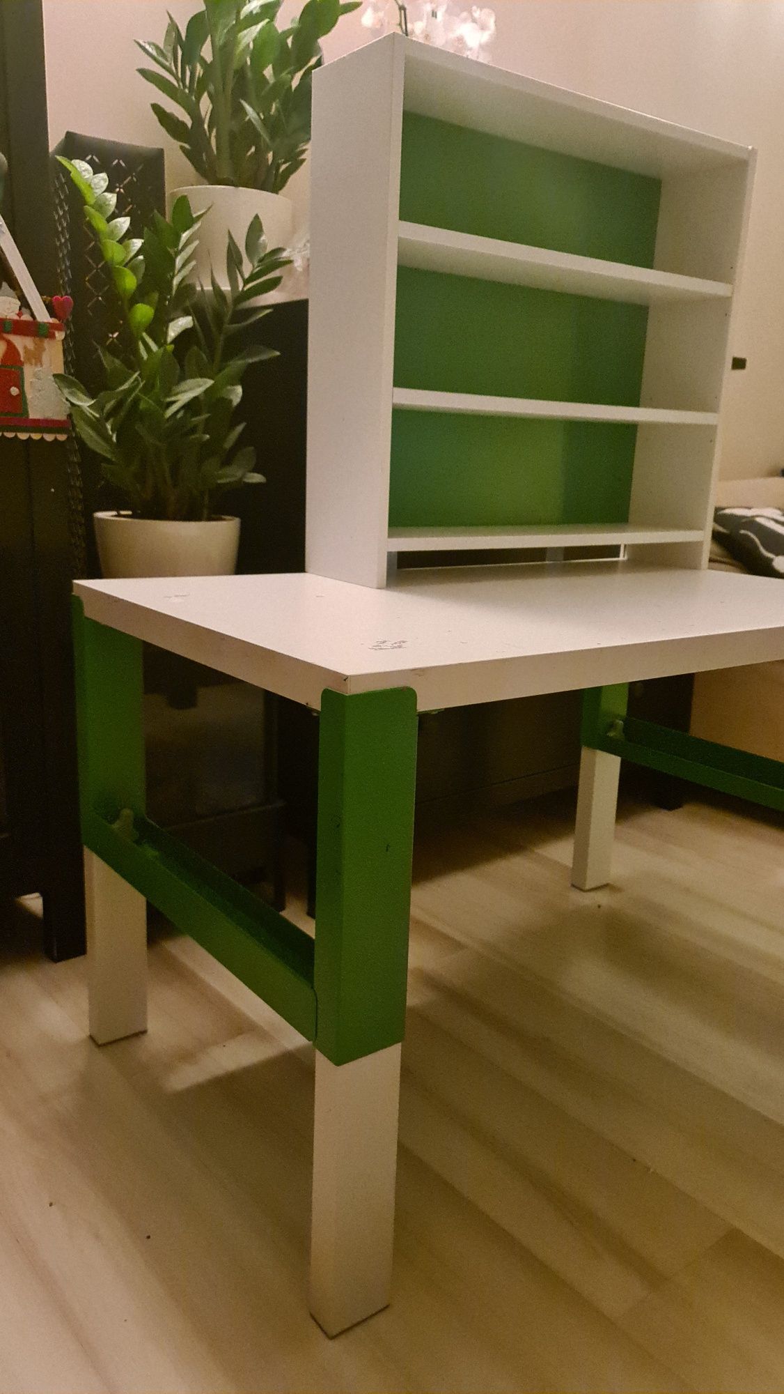 Biurko Ikea PAHL 96 x 58 x 72 cm biało zielone