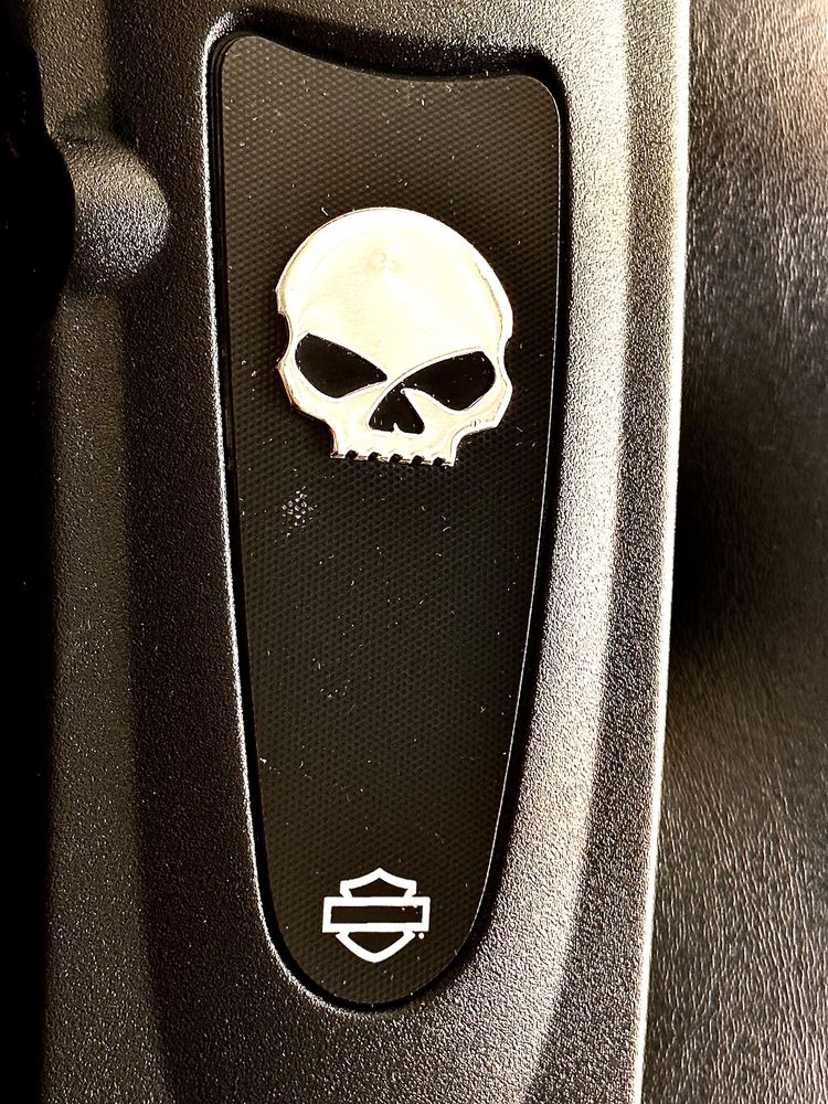 Harley Davidson Electra nakładka Skull na konsole zbiornik Skull