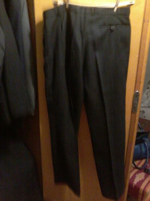 костюм черный р52 рост2