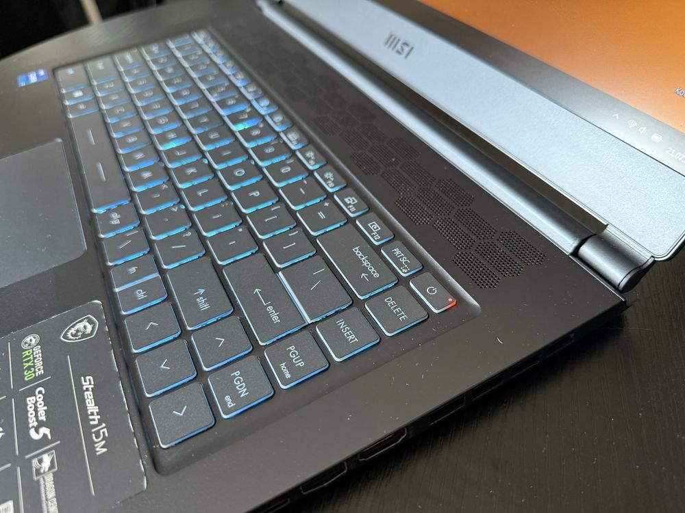Laptop MSI Stealth 15M A11UEK i7 | RTX3060 | 32 GB RAM + nowa bateria