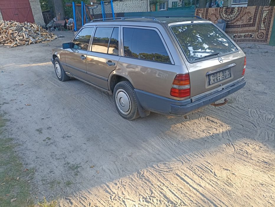 Розборка 124-190 мерседес