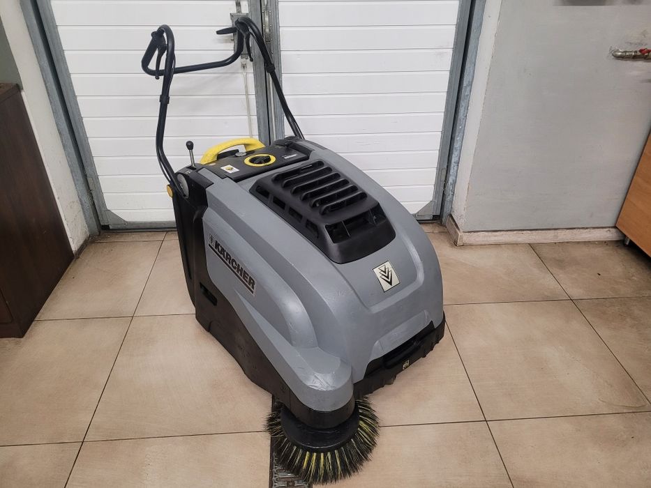 Zamiatarka Spalinowa Karcher KM 75/40 W P * 2013 rok * Silnik Honda
