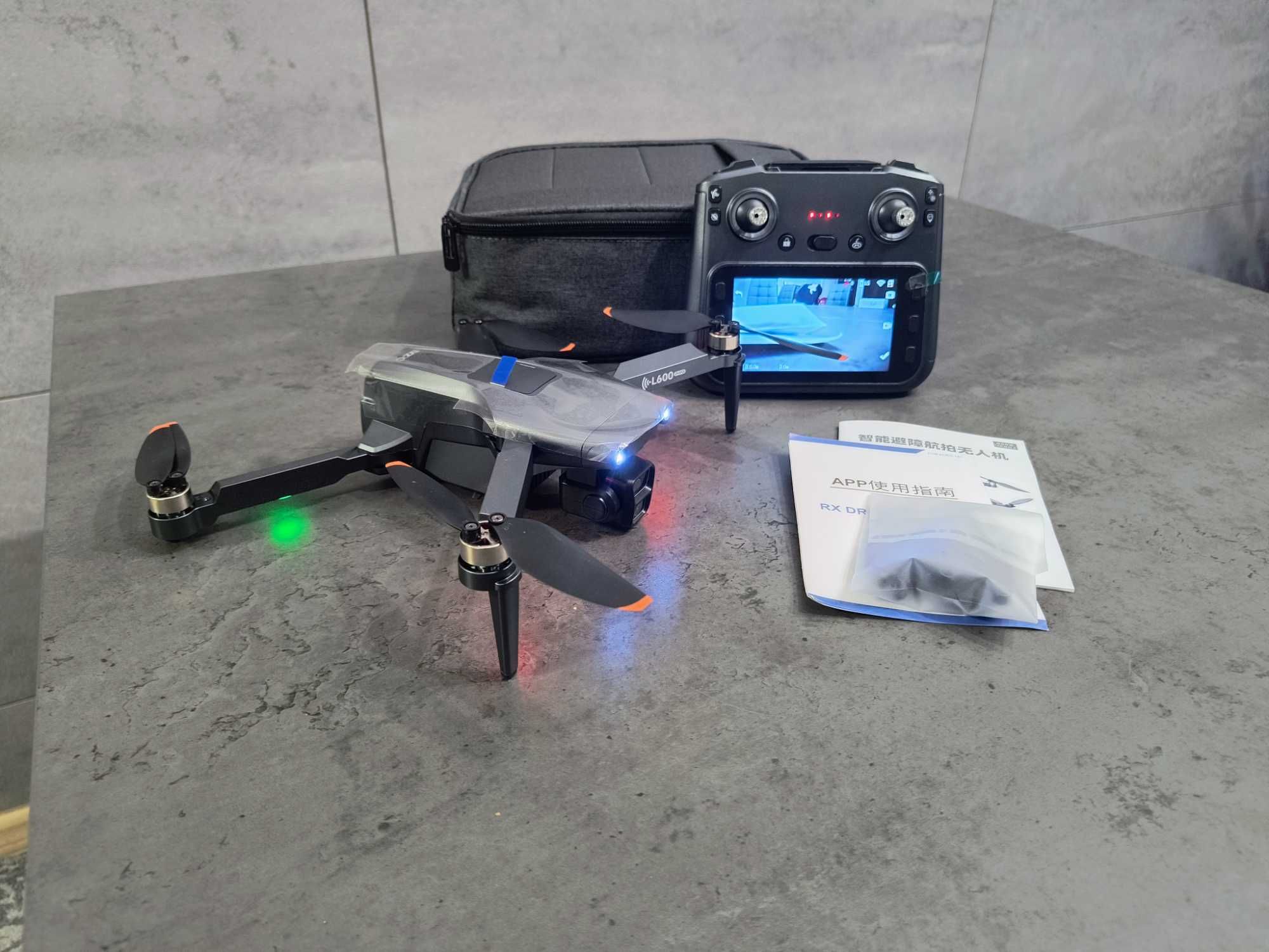 DRON profesjonalny, duży, z GPS, kamera 4k - RADIO Z MONITOREM LCD