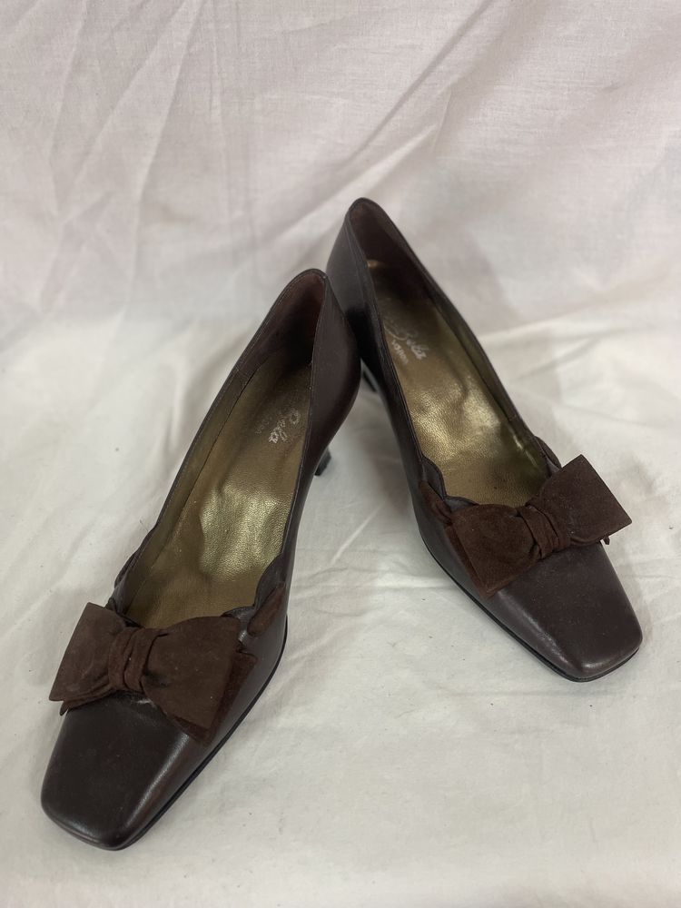 Sapatos castanhos Nº 4