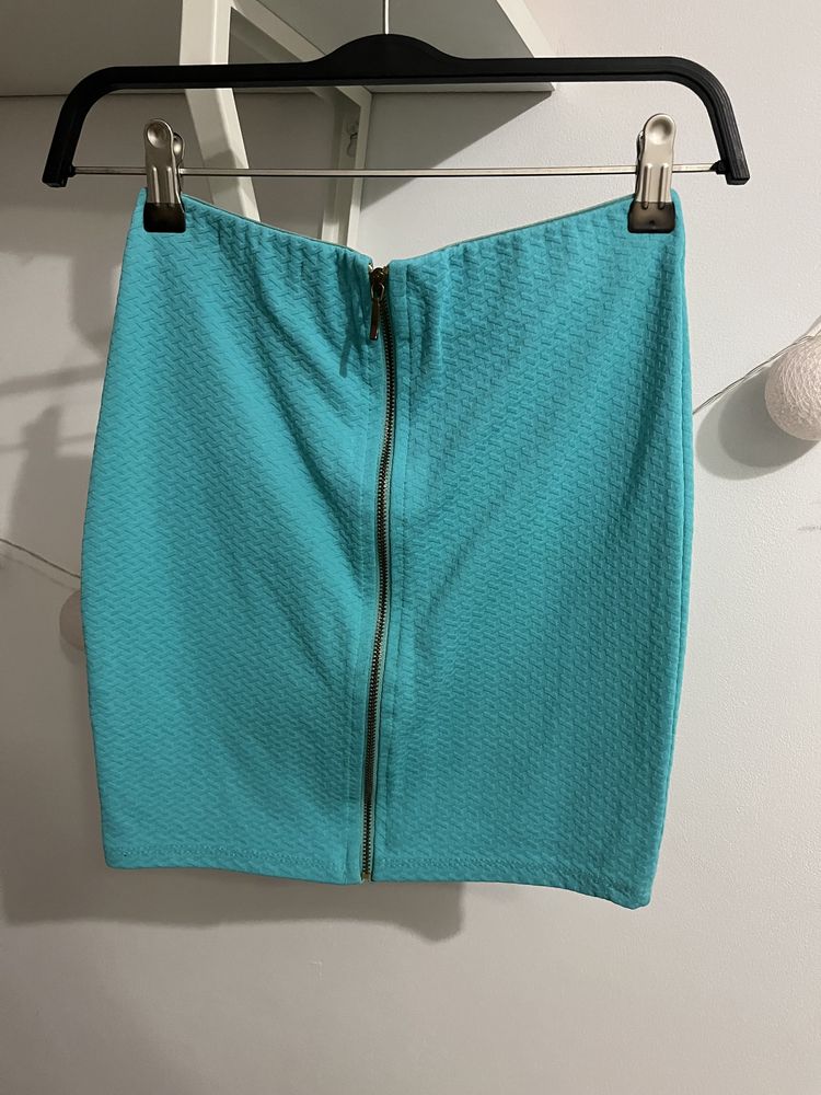 Krótka spódniczka Bershka