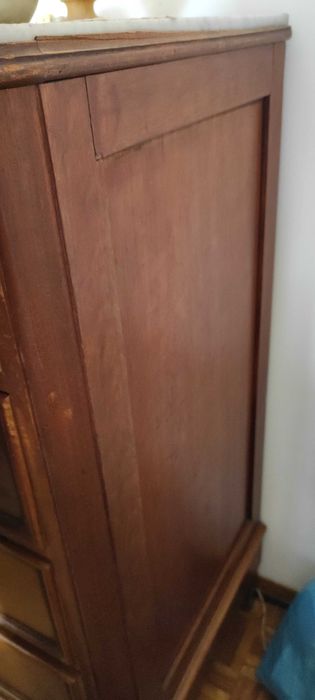 Cômoda Antiga com Tampo de Mármore