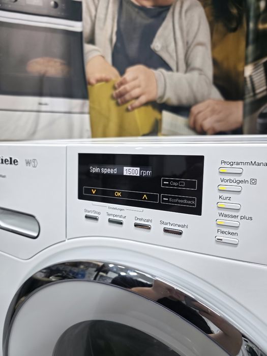 Пральна машина Miele W1 преміум PowerWash функція Пар 8кг з Швейцарії