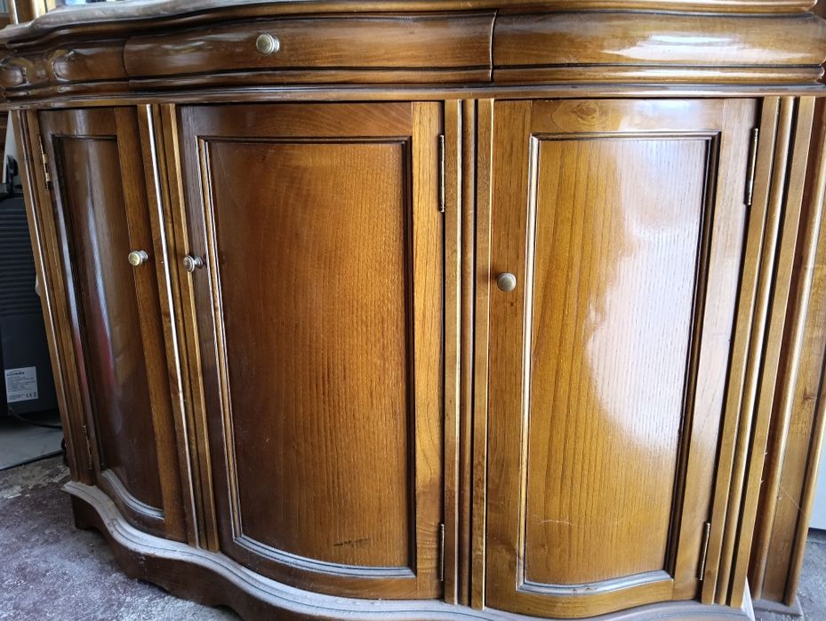 Sapateira em madeira maciça