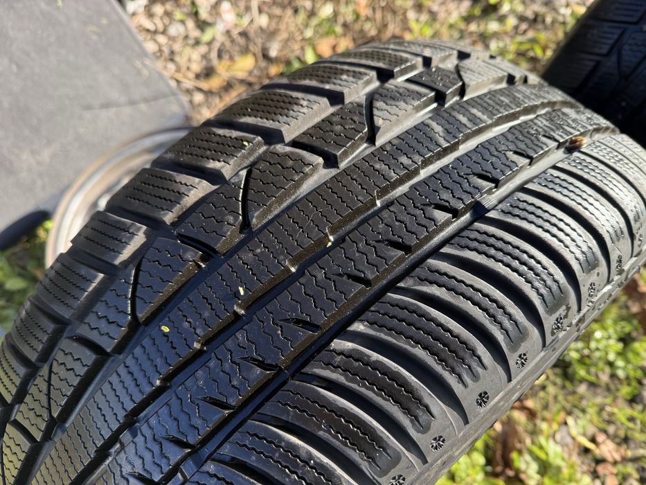 Alufelgi 17 z oponami zima  Ford Kuga 235/55r17 23r