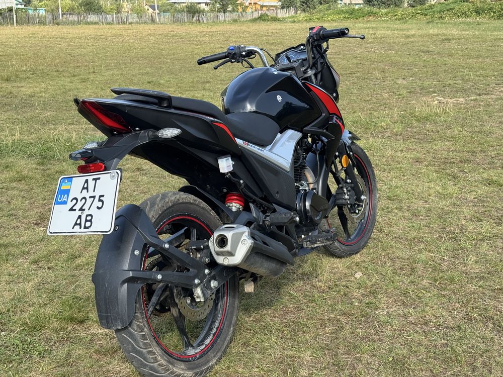 Продам мотоцикл Loncin CR1 2018 — добрий стан