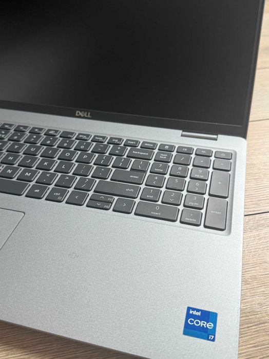 Dell Latitude 5520 | i7-1185G7 | 32GB RAM | 512GB SSD | Win10 + Office