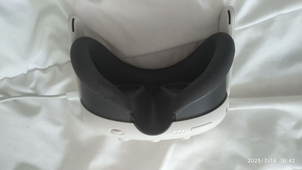 RGB gaming charging head strap