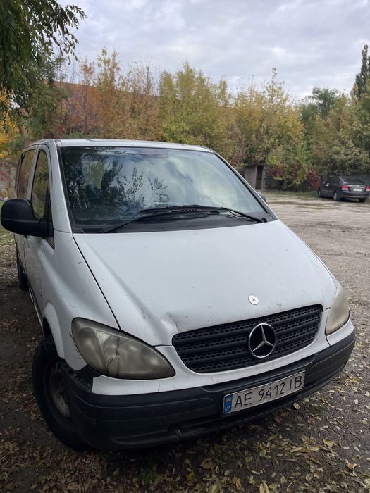 Vito 639 з неробочим двигуном