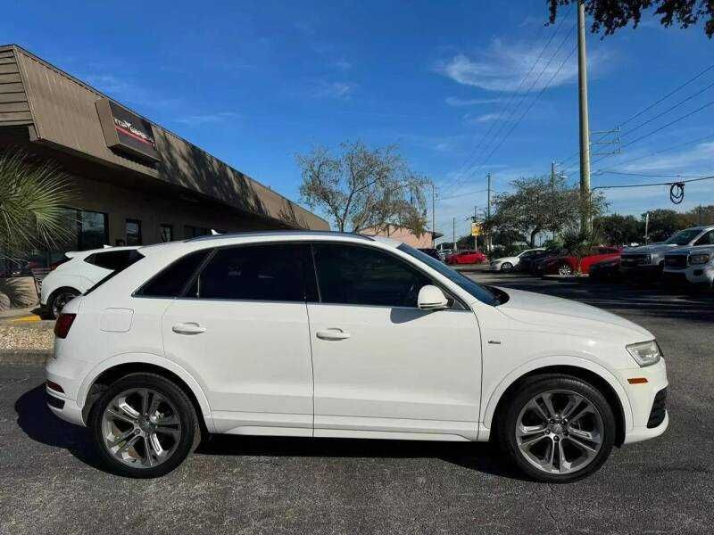 2016 Audi Q3 2.0T quattro Prestige