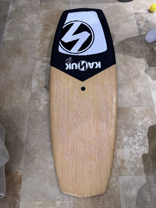 Wake surf board Kanuk