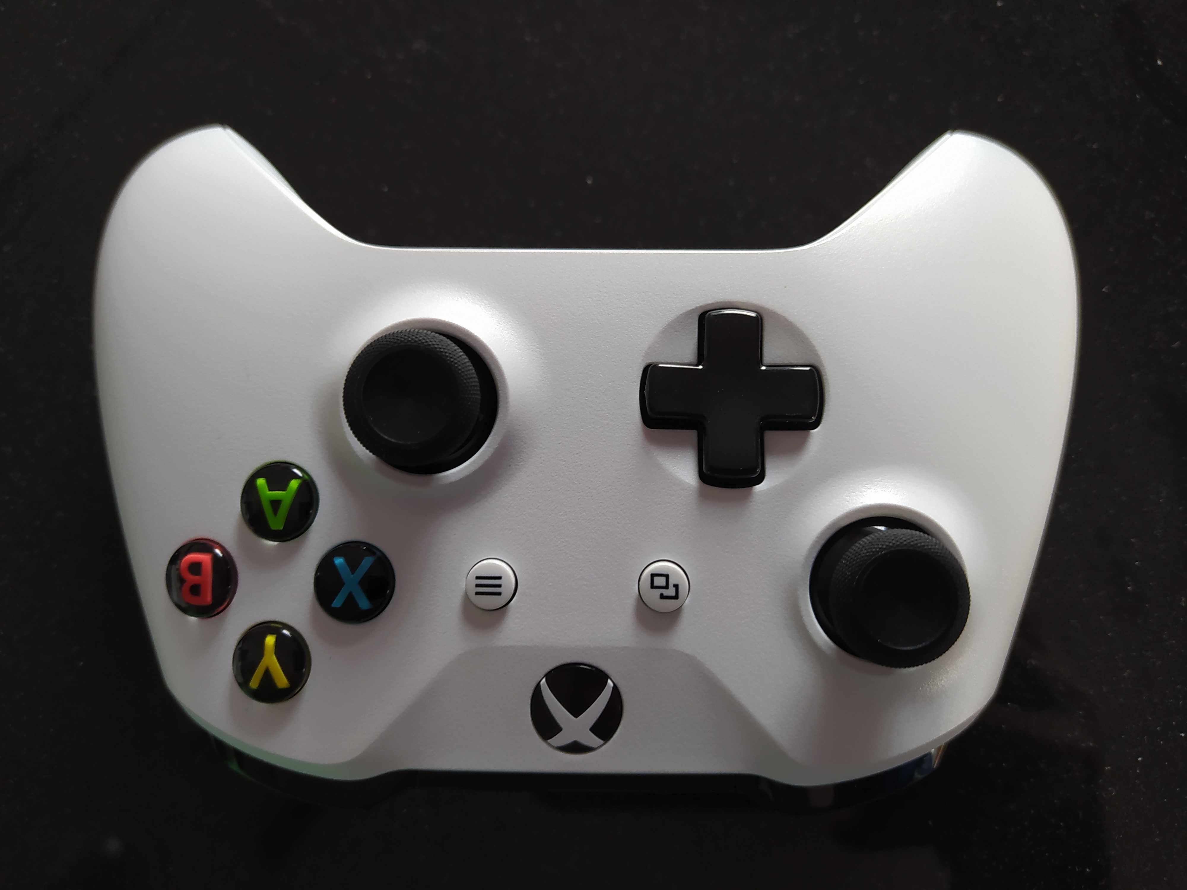 Pad do Xbox one series biały super stan