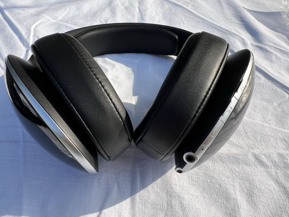 Продам бездротові навушники Bluetooth Mercedes