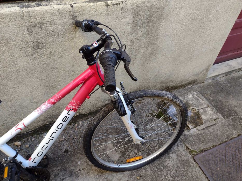 Bicicleta com velocidades no punho