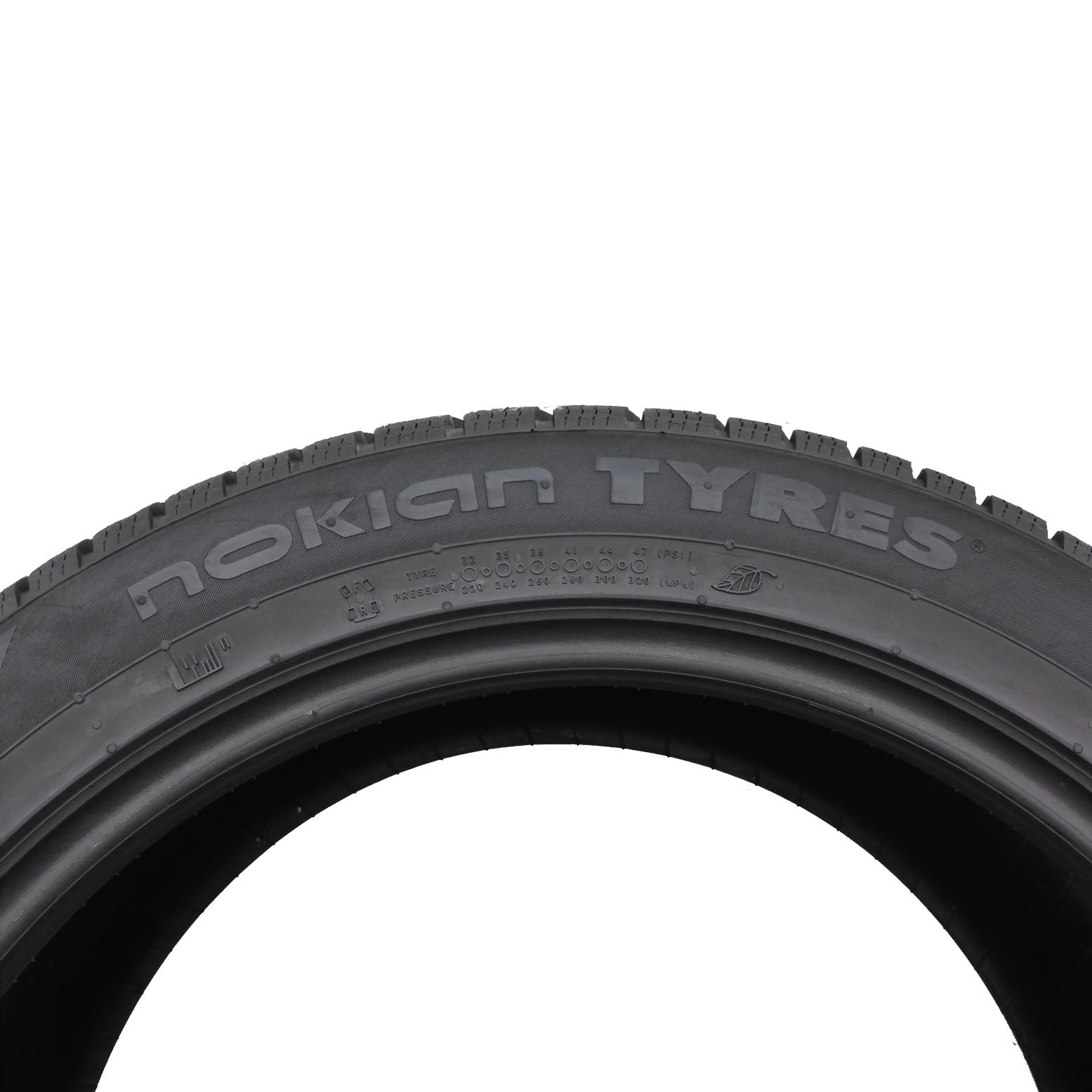 Opony 245/45/18 Nokian 245/45R18 100V zimowe 7,8mm 2023 Jak Nowe