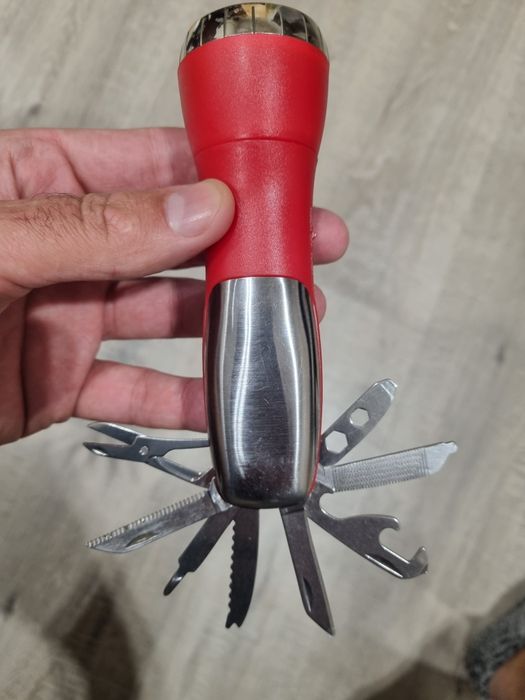 Фонарик, нож, мультитул 8в1 с фонариком