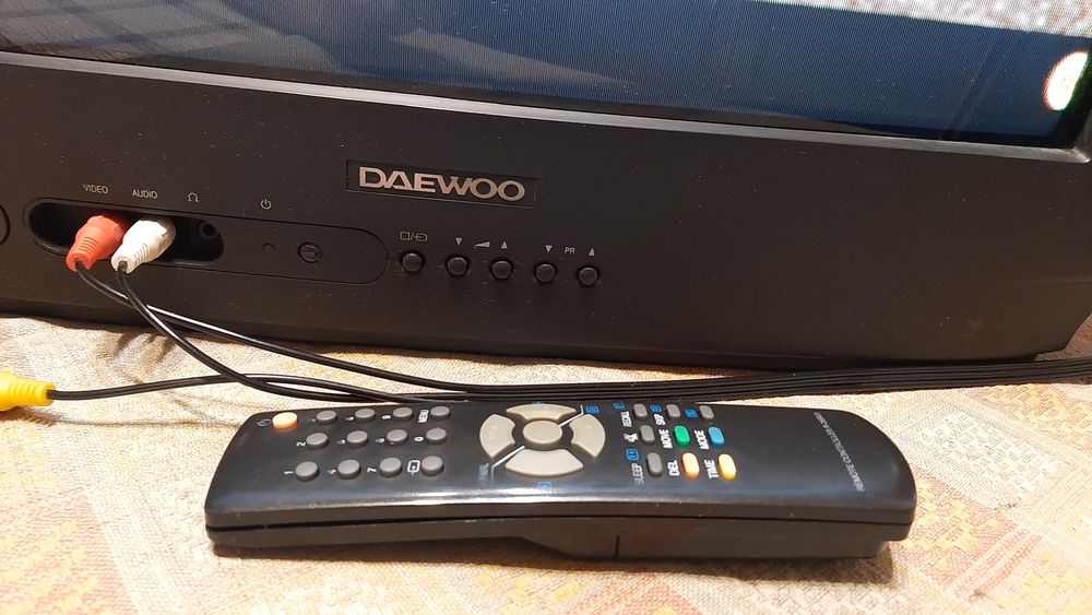 Телевізор Daewoo.