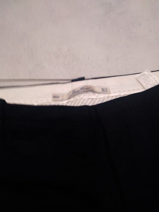 Fajne eleganckie spodnie Zara rozm M