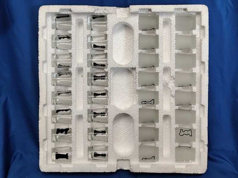 Jogo xadrex com copos de shot