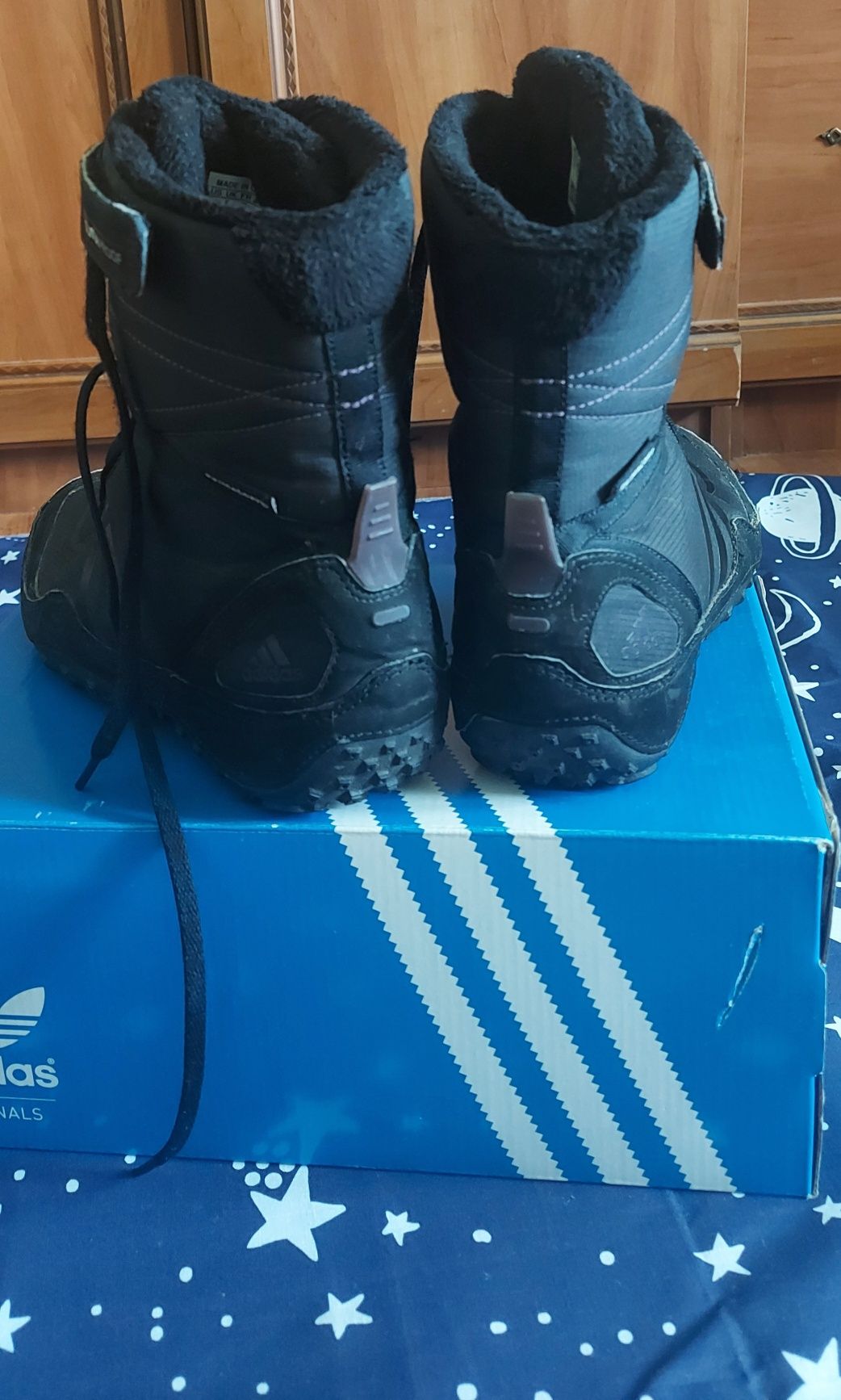 Зимние трекинговые ботинки Adidas clima proof