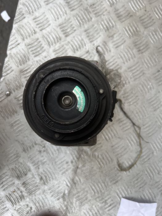 Компрессор кондиционера Dodge Journey 11- 3.6 MC4472801780