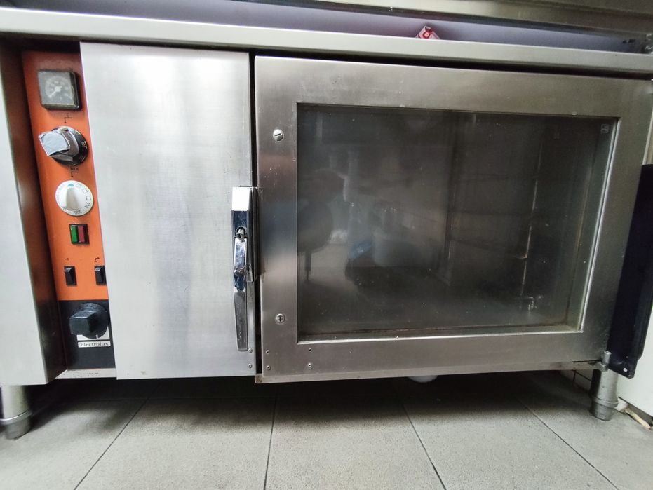 Piec konwekcyjny Electrolux