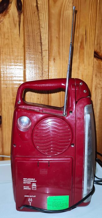 Туристический фонарь з радио і касетним програвачем Sunca