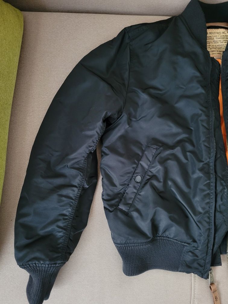 Бомбер М, Alpha Industries, альфа