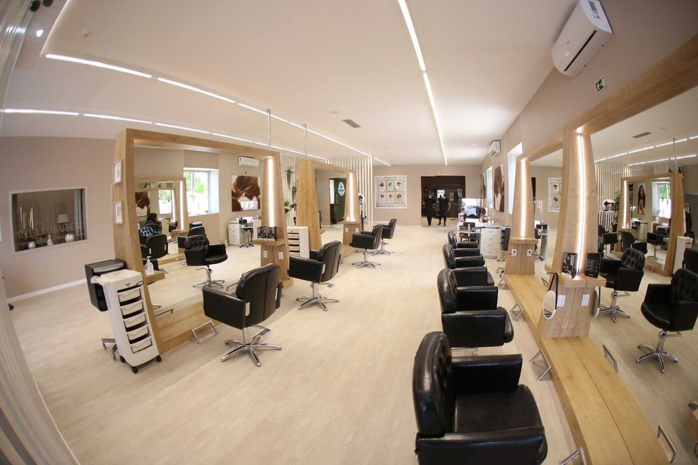 Artigos de Cabeleireiro e Barbearia em excelente estado