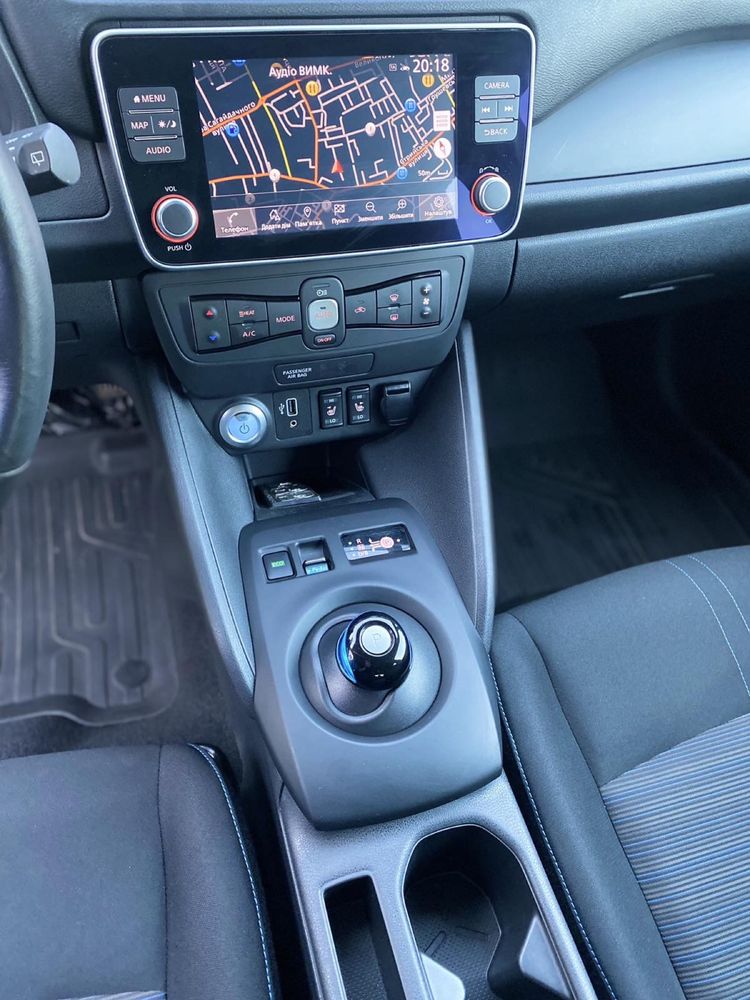 Продам  авто Nissan Leaf 21р ідеальний стан.