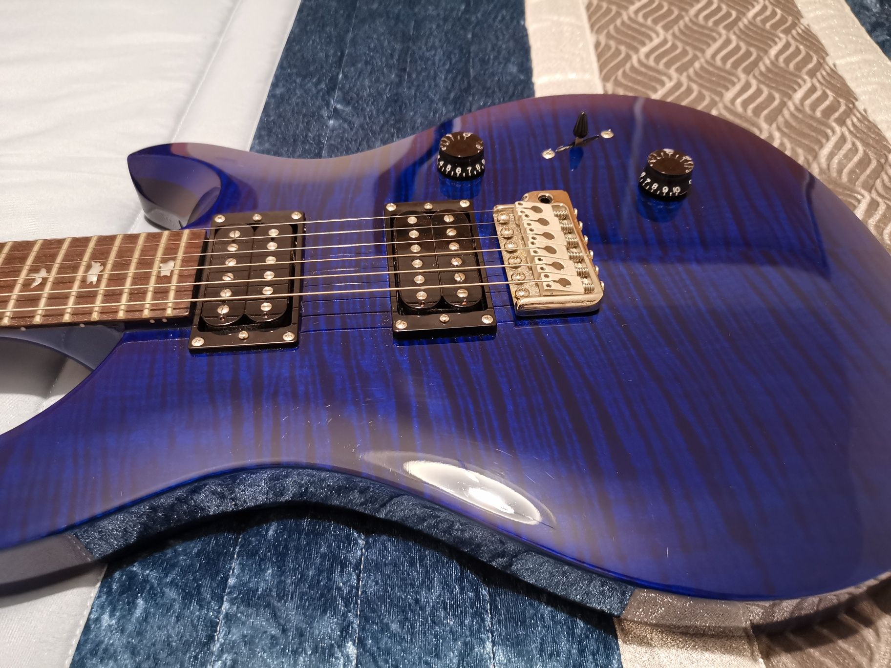 Guitarra elétrica PRS SE Custom 24 Korean WMI Build