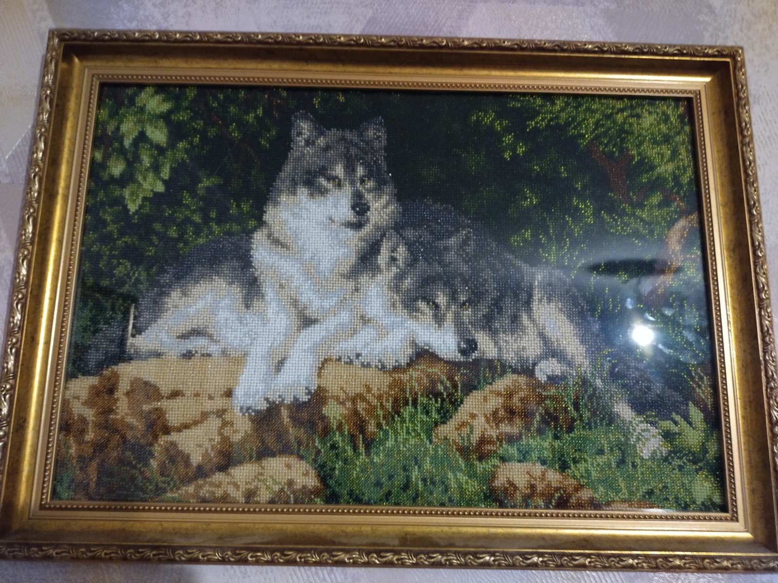 Картина з бісеру "Вовки"