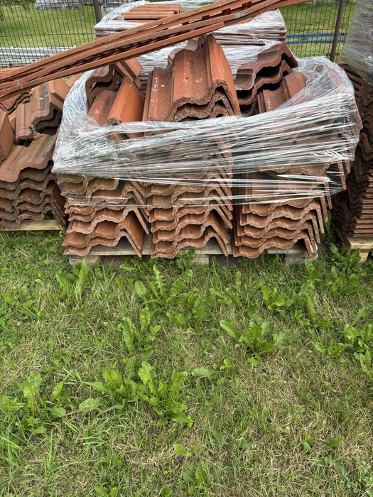 Dachówka staroniemiecka Brass betonowa w kolorze ceglanym