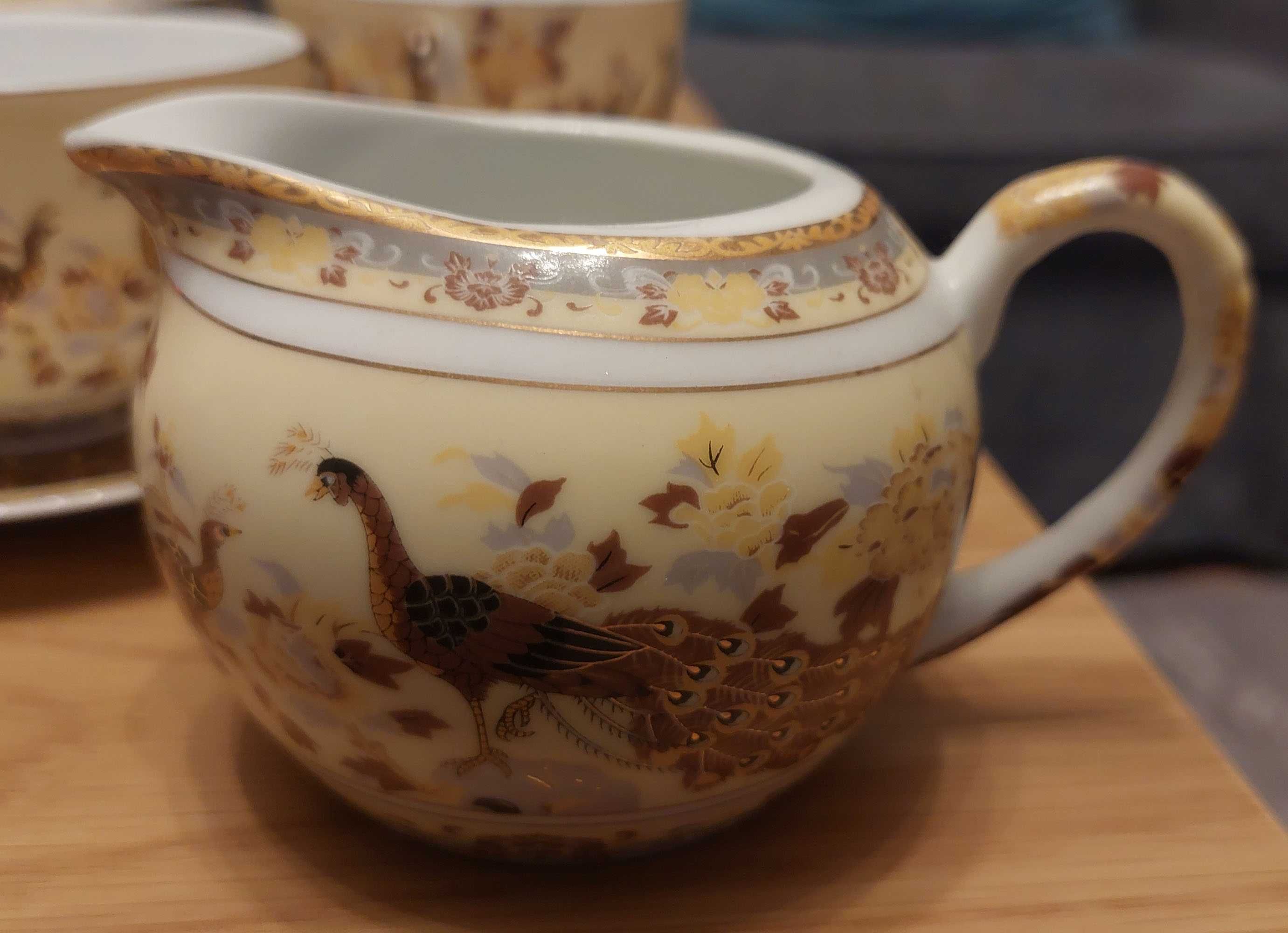 Porcelana zestaw herbata/kawa Verona motyw pawia stan idealny