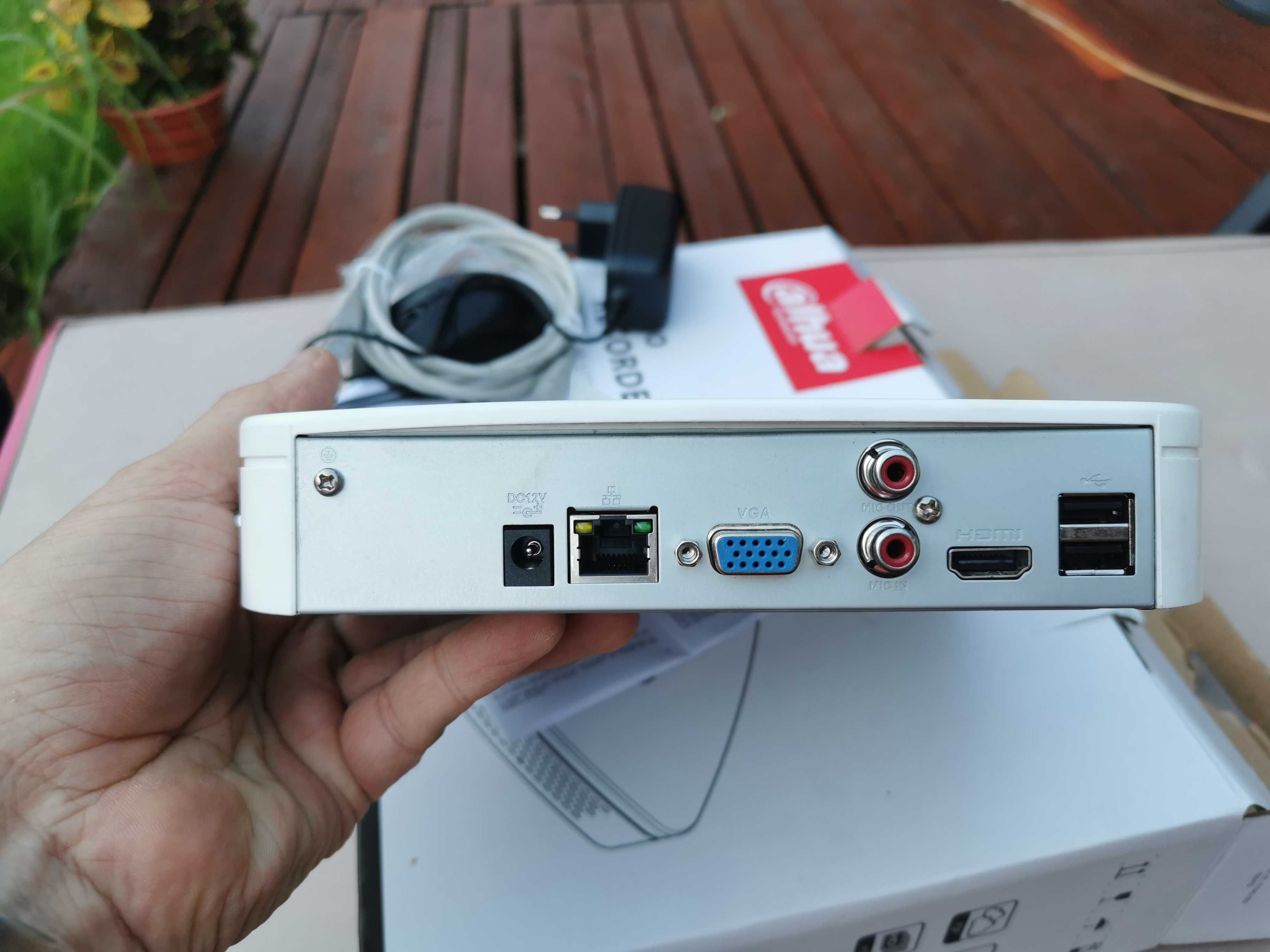 Rejestrator wideo Dahua DHI-NVR4104-4KS2