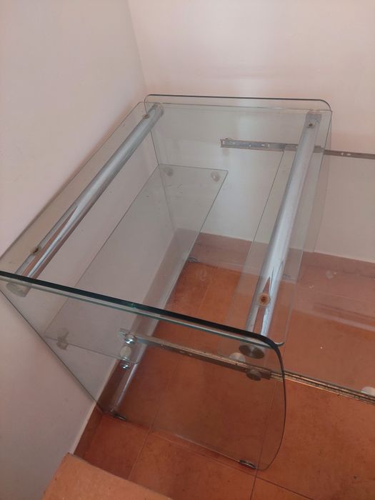 Secretária em vidro