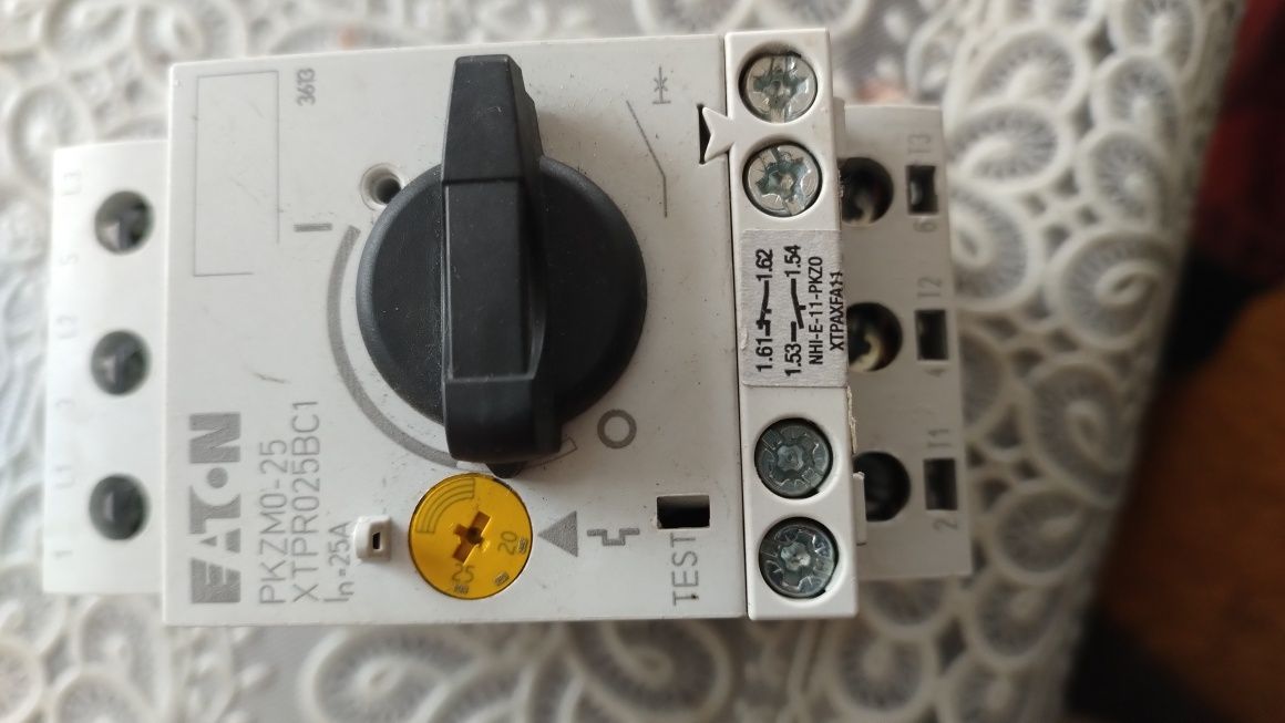 Wyłącznik silnikowy Eaton PKZMO-25