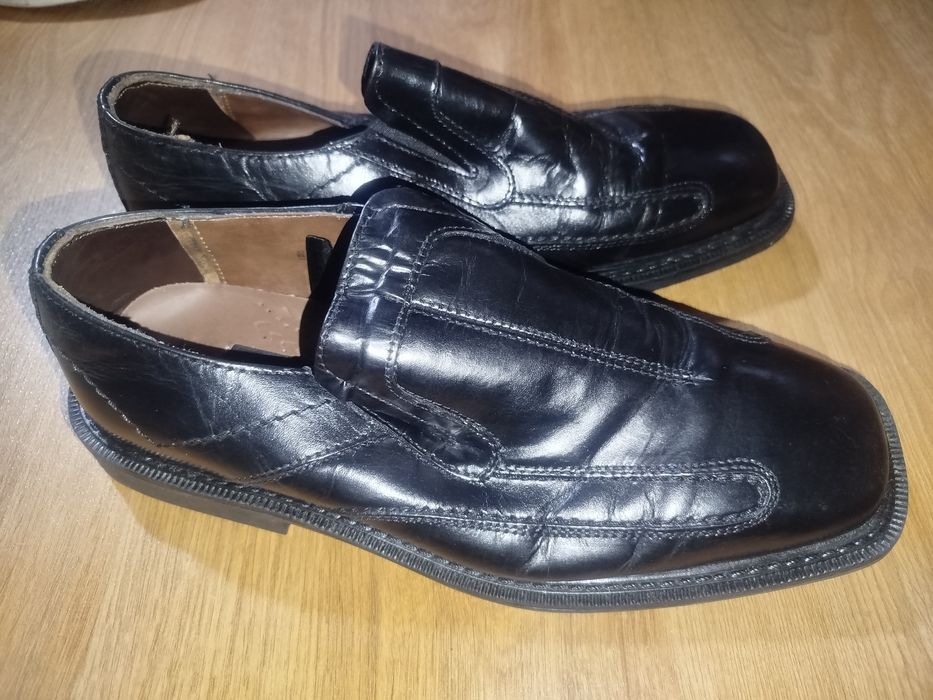 Sapatos camurça n42