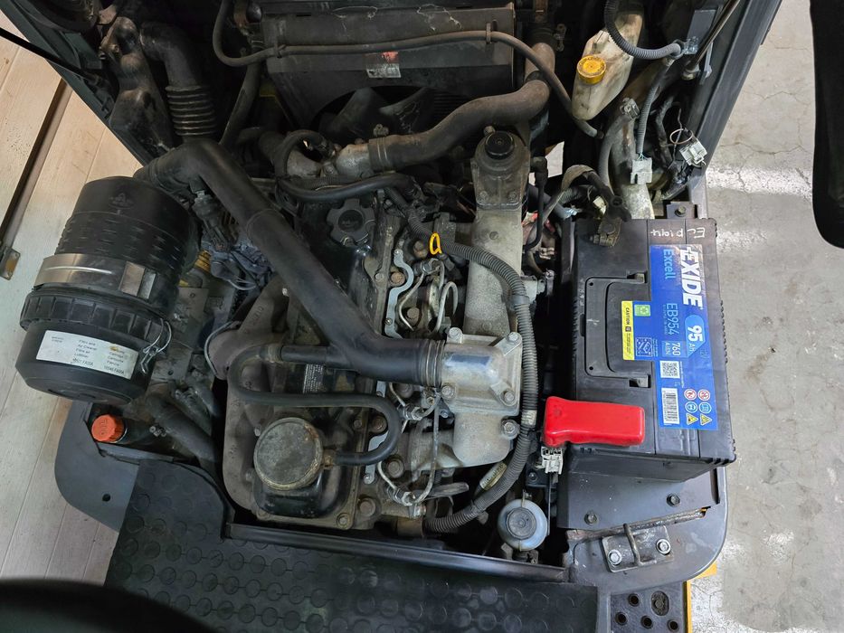 Навантажувач вилковий дизельний Nissan 1.8 тонн триплекс на 4,75 метра