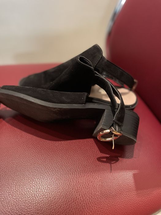 Боссоножки 37 р(замш)